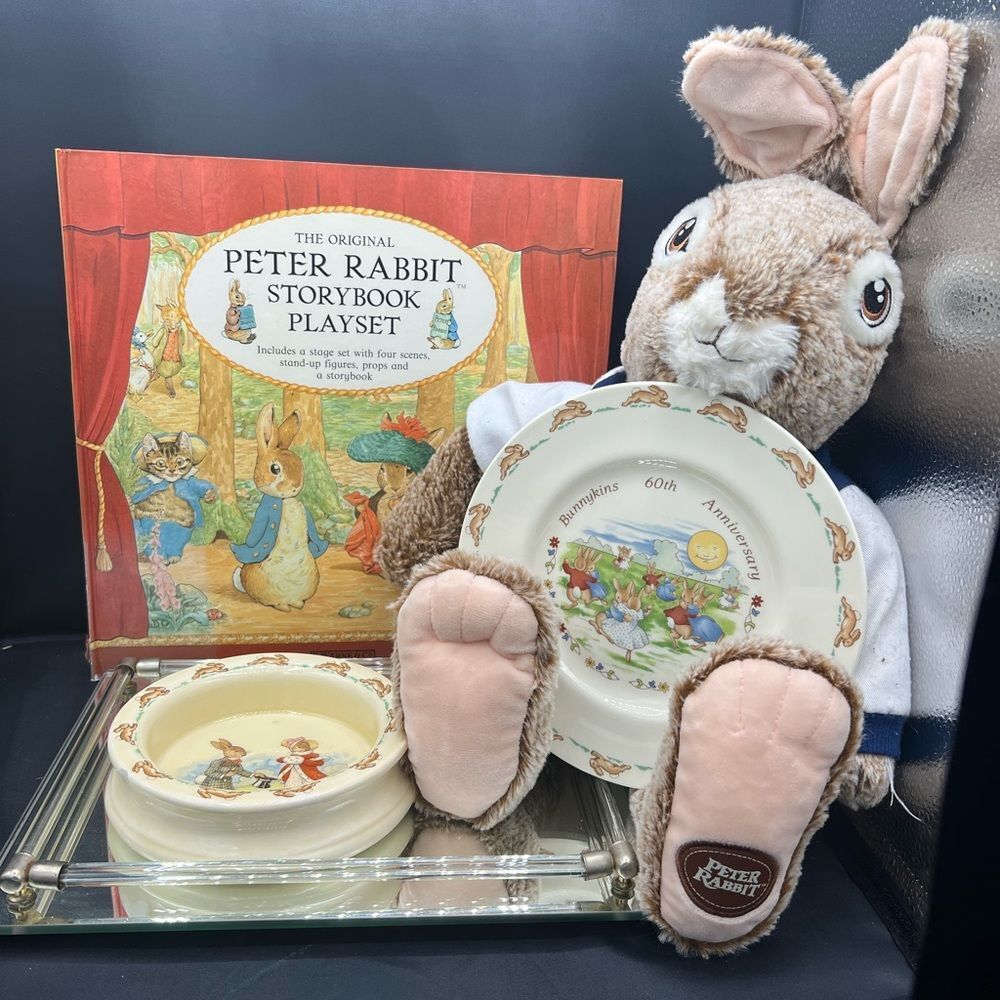 Royal Doulton Peter Rabbit Stuffed Animal with Storybook Playset